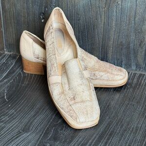 Rangoni Slip-On Variegated Beige Woven Fabric Leather Trim Loafers Size 8.5